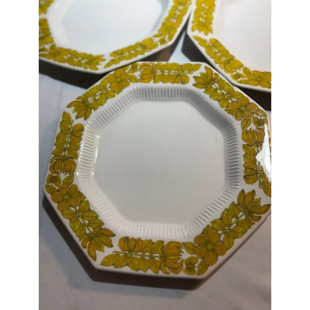 Set of 3 Independence Ironstone Dinner Plates by Interpace